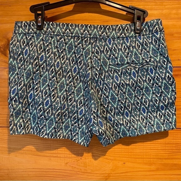 H&M Blue Diamond Geometric Patterned High Rise Shorts 6 - Picture 2 of 9